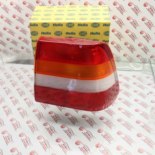 Rear right tail light - rear,