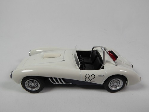 Zil 112 sports racing car - zil-112,