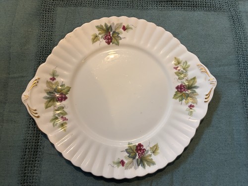 Serving cake plate vintage - serving,