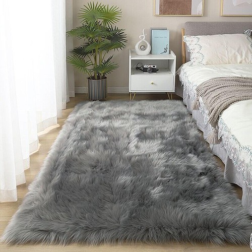 Large shaggy fluffy rug - large,