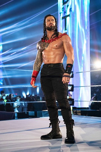 Roman reigns makes his - roman,