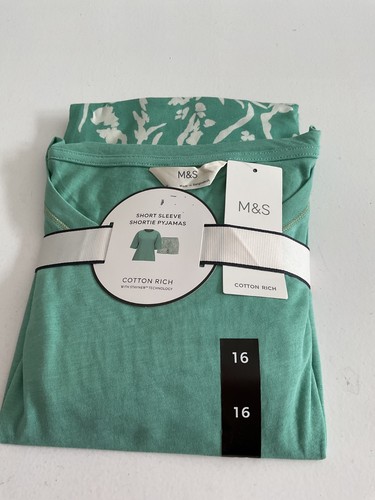 Ladies pyjamas size 16 - m&s,