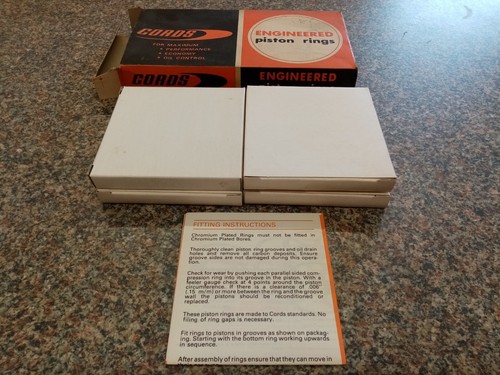 Ford piston ring set - v4,