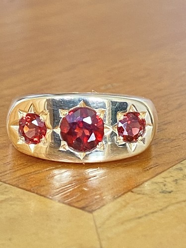 Gents 9ct gold garnet gypsy - gents,