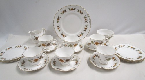 Colclough tea set bone china - bone,