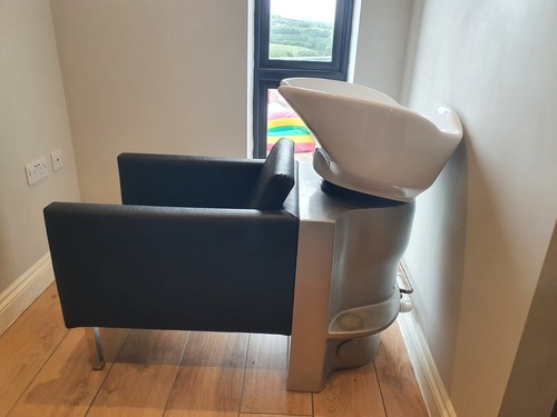 Salon chair backwash - chair, unit