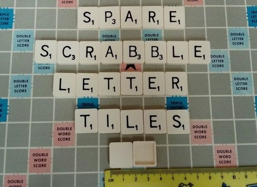 Spares scrabble black - black, font