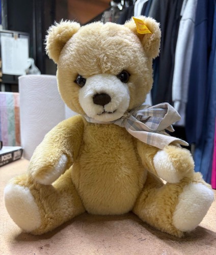 Steiff teddybear petsy - steiff,