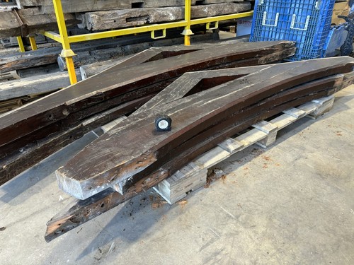 Set pitch pine chapel - 6,