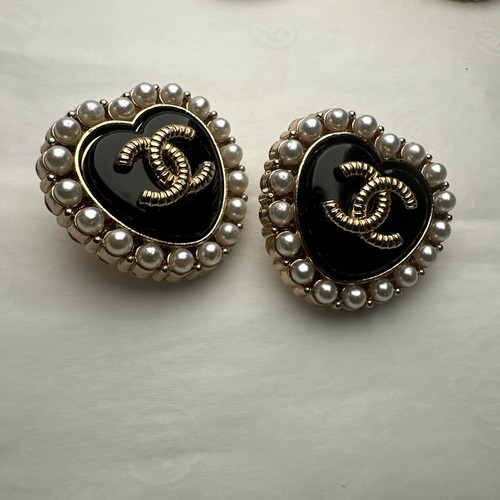 Chanel buttons mm - , white