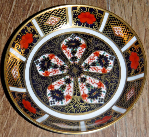 Royal crown derby pin - royal,