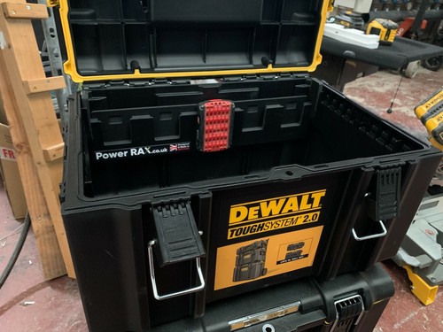 Battery insert for dewalt - battery,