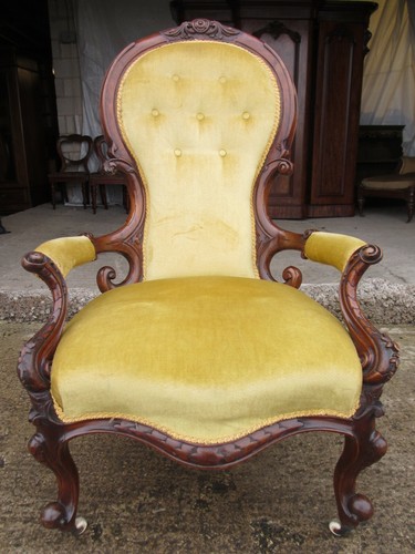 Victorian walnut carved show - victorian,