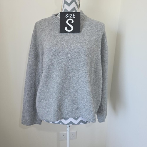 Cozy grey knit - cozy,
