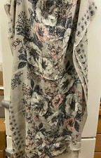 Lola Rose Modal Wool Floral