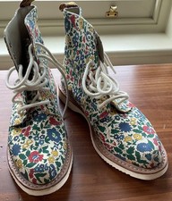 Doc Dr Martens DMs Evan floral