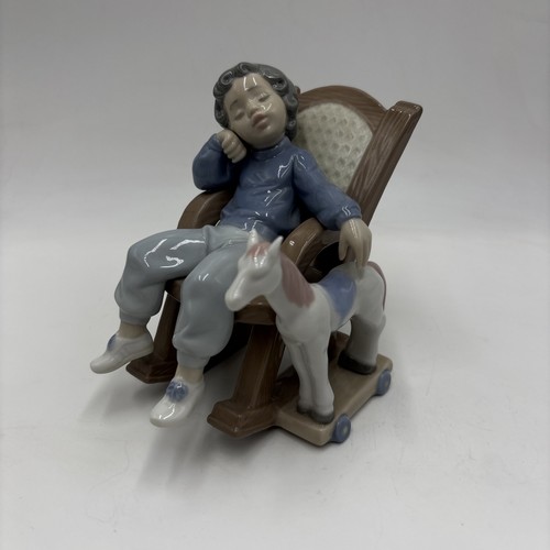 Lladro 5846 all - #5846, tuckered