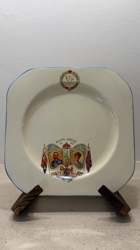 Vintage commemorative plate - vintage,