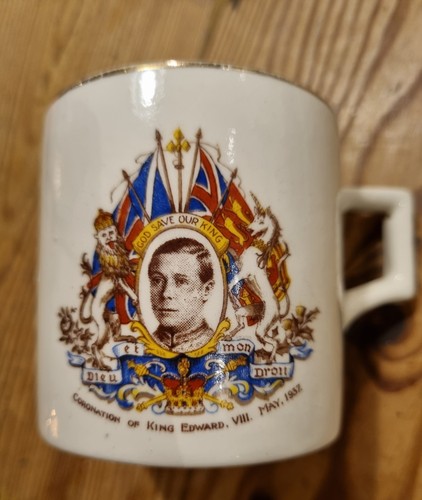Rare small planned coronation - rare,