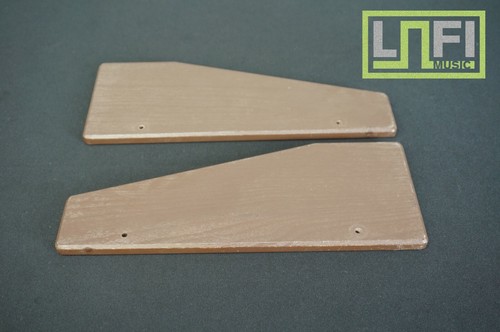 Plastic wood look side panel - wood,