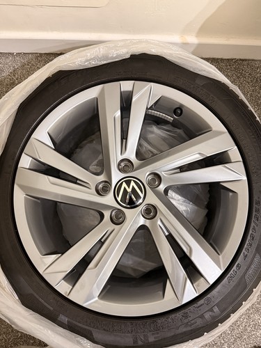 Genuine golf mk8 - vw,