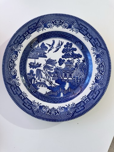 Blue willow side plate - side, by