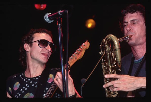 Musician graham parker - parker, playing