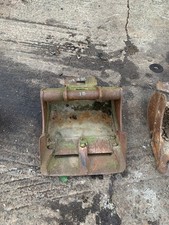 18" excavator bucket to suit approx 1.5 ton. Harford SL10 quickhitch.. £150+VAT