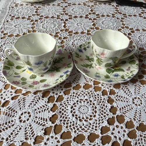Pair queen fine bone - a,