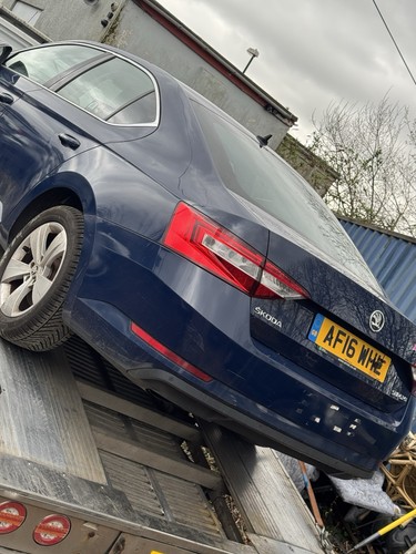 Skoda superb breaking - skoda,