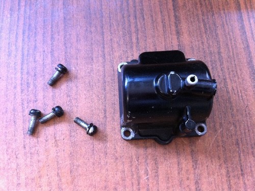 Float chamber left - , of