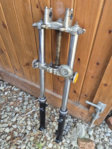 Suzuki sp370 sp400 - front, forks