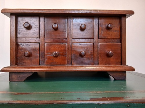 Vintage handcrafted table - handcrafted, top