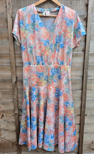 Vintage 1980s floral floaty - floral,