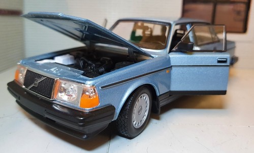 Volvo 240 blue - 240,