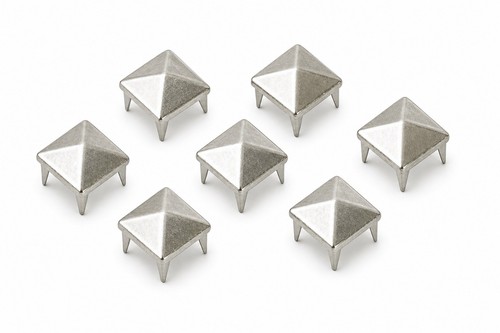 Eimass pyramid shape - eimass®, studs