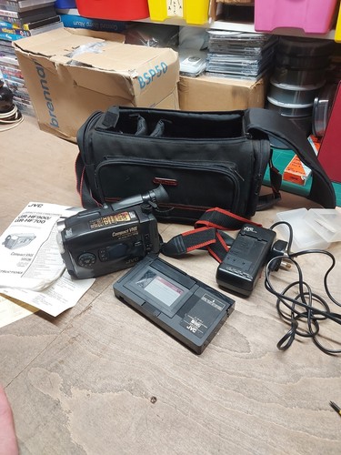 Jvc camcorder hf700 compact - camcorder,