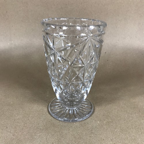 Vintage tudor cut - tudor, crystal