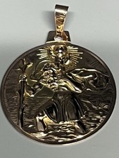 9ct GOLD LARGE ST. CHRISTOPHER