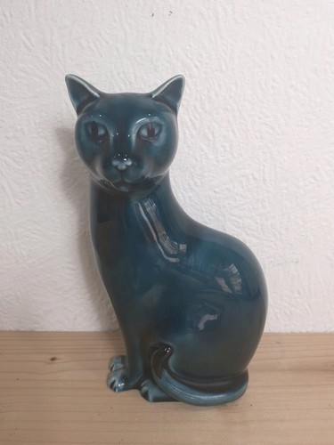 Poole pottery cat - in, teal