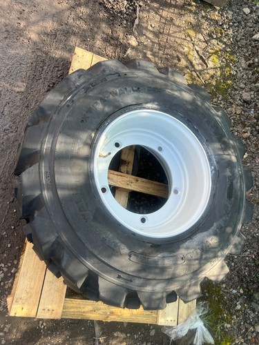 Camso jcb wheel - 14/17.5, &