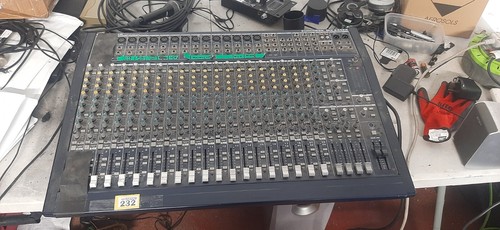 Behringer eurodesk mx2442a - eurodesk,