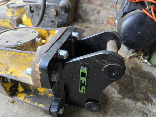 Hydraulic breaker for - hydraulic,