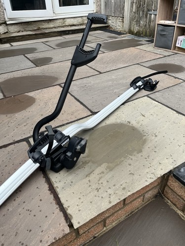 Thule 591 roof mounted bike - 591,
