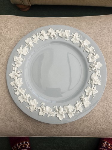 Wedgwood embossed queen ware - wedgwood,