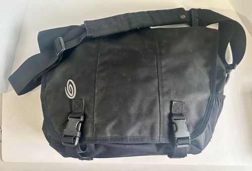 Timbuk2 black messenger bag - timbuk2,