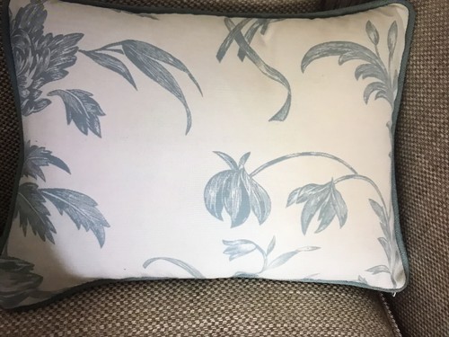 Laura ashley lloyd - laura,