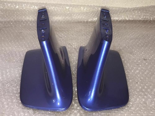 Rear spoiler support legs - rear,