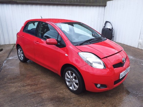 Toyota yaris mk2 2009 2011 - toyota,