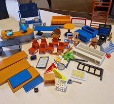 Playmobil Large School 5923 With Accesories And People. See Photos